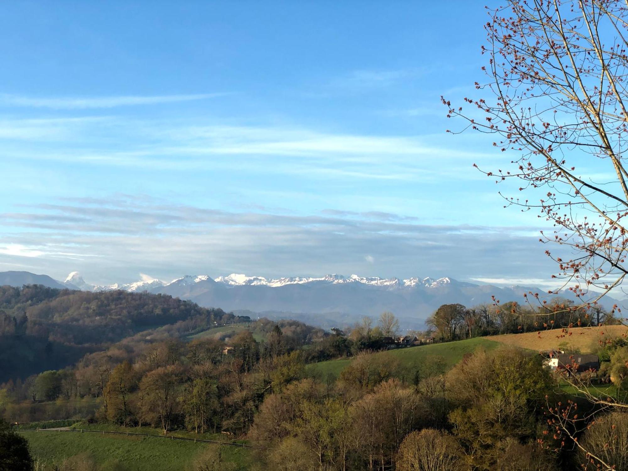 Apartamento Poulou Pyrenees Gelos Exterior foto